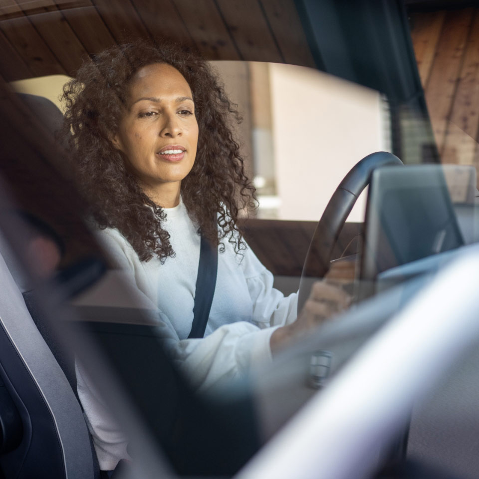 Climbing into the digital cockpit – a whole new experience in the age of automotive connectivity and autonomy.